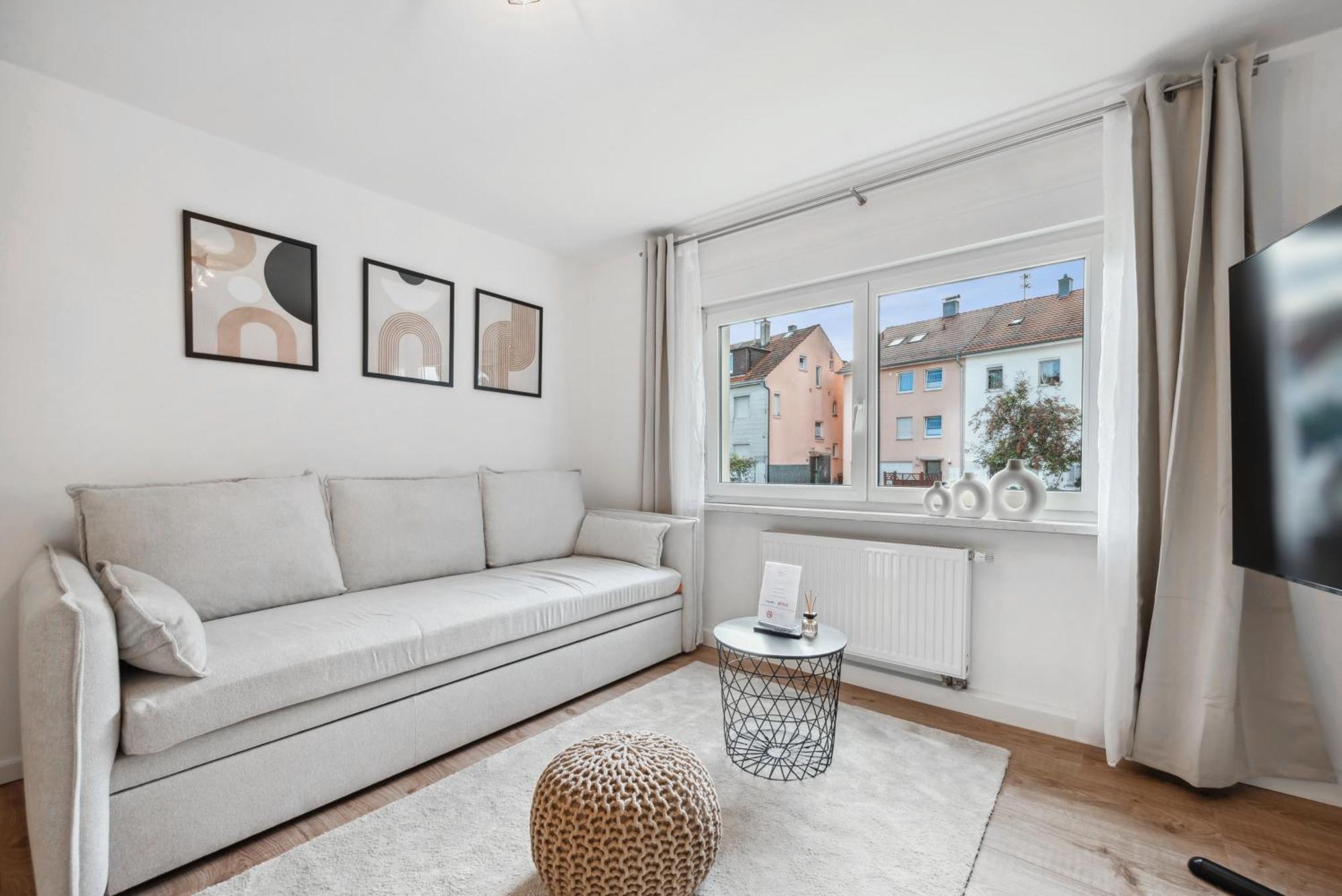 Malu Rooms - Ruhige Lage, Erdgeschoss, Smarttv, Netflix, 24H Checkin, Ludwigsburg Eksteriør billede