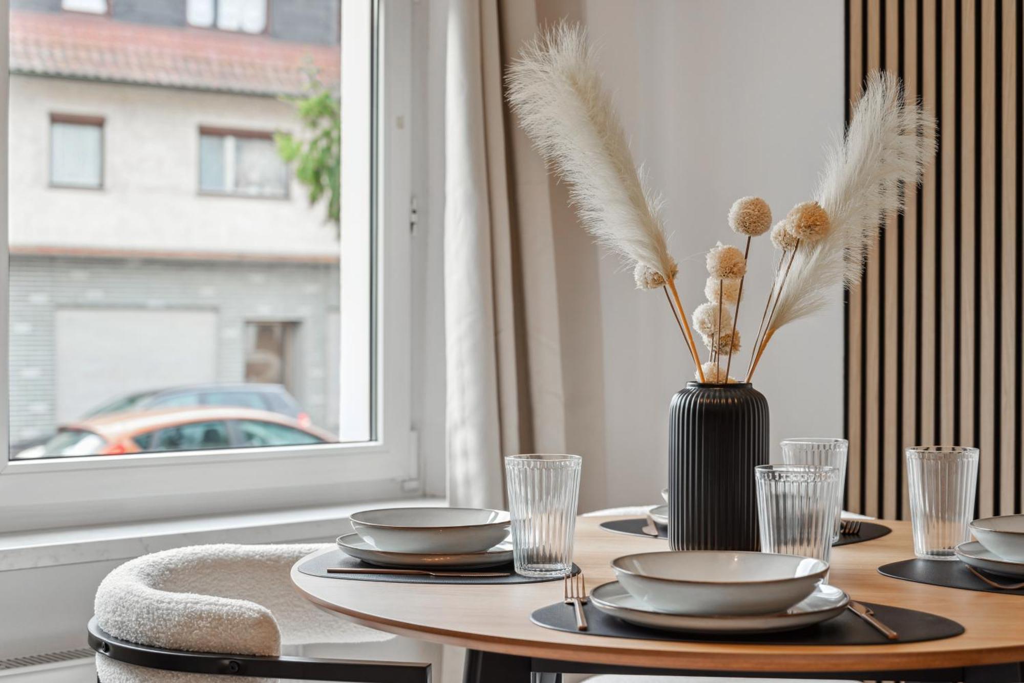 Malu Rooms - Ruhige Lage, Erdgeschoss, Smarttv, Netflix, 24H Checkin, Ludwigsburg Eksteriør billede