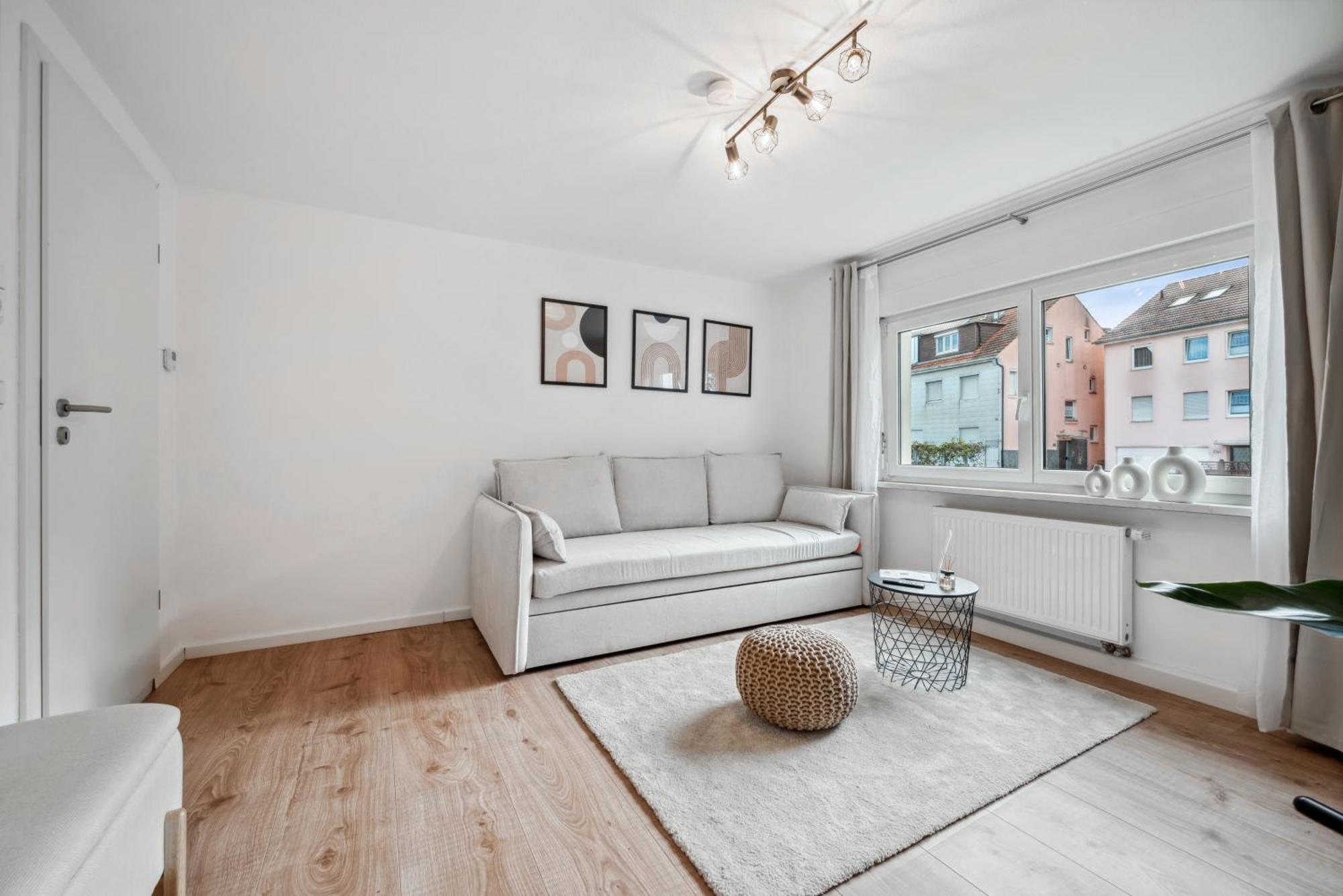 Malu Rooms - Ruhige Lage, Erdgeschoss, Smarttv, Netflix, 24H Checkin, Ludwigsburg Eksteriør billede