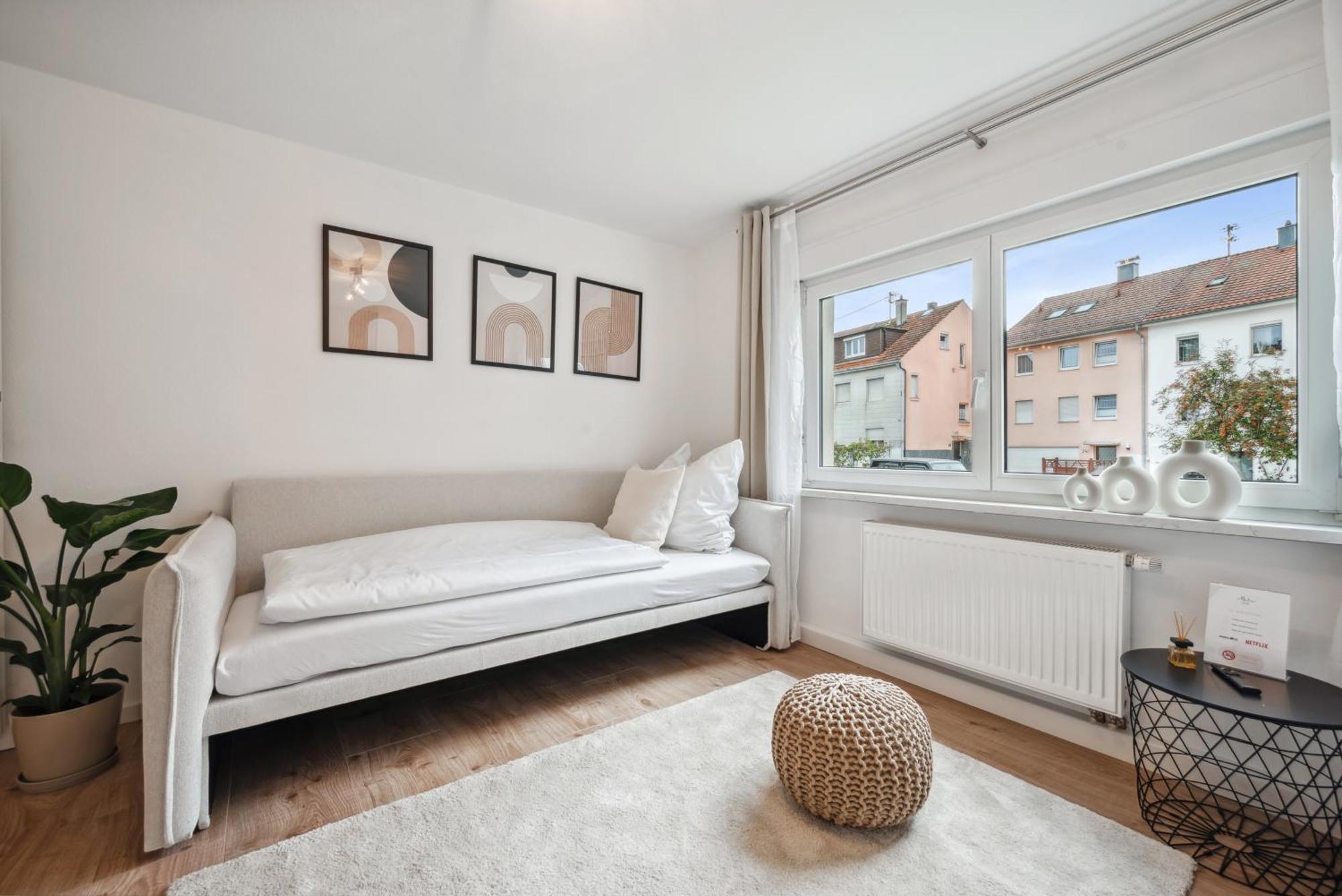 Malu Rooms - Ruhige Lage, Erdgeschoss, Smarttv, Netflix, 24H Checkin, Ludwigsburg Eksteriør billede