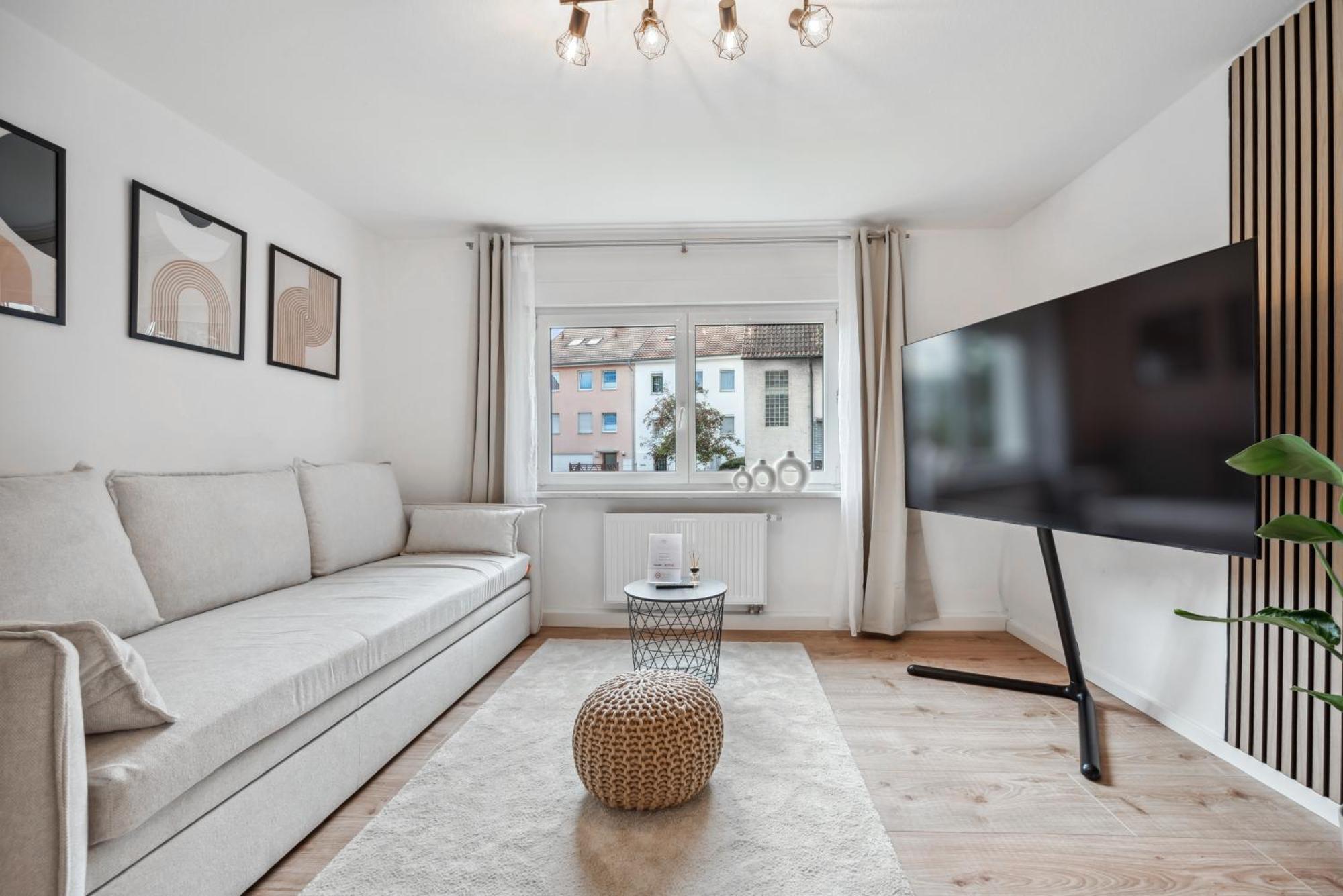 Malu Rooms - Ruhige Lage, Erdgeschoss, Smarttv, Netflix, 24H Checkin, Ludwigsburg Eksteriør billede