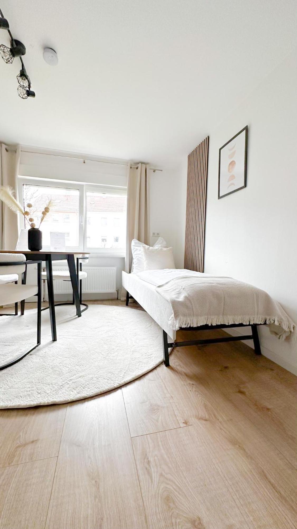 Malu Rooms - Ruhige Lage, Erdgeschoss, Smarttv, Netflix, 24H Checkin, Ludwigsburg Eksteriør billede