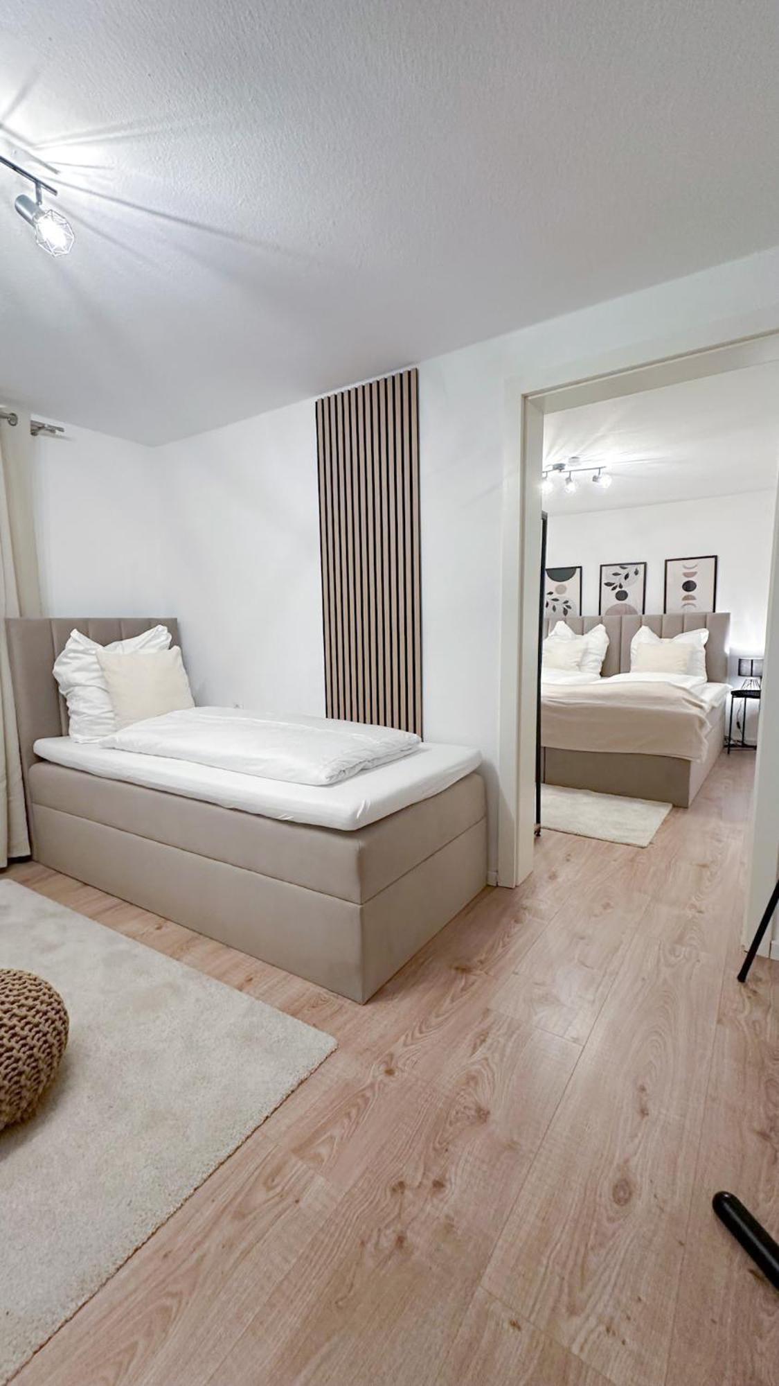 Malu Rooms - Ruhige Lage, Erdgeschoss, Smarttv, Netflix, 24H Checkin, Ludwigsburg Eksteriør billede